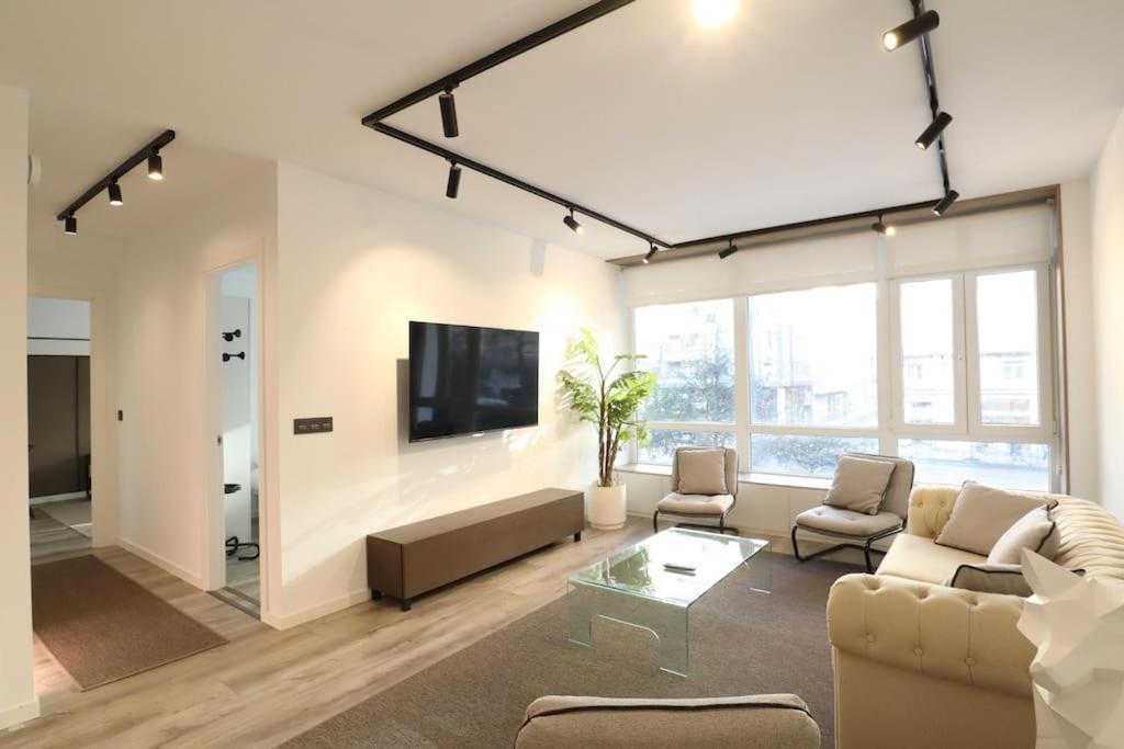 Notel Club - Precioso Loft En El Centro De La Ciudad Santander Exterior photo